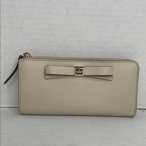 Kate Spade New York Cream Leather Bow Continental Zip Wallet - Picture 1 of 9